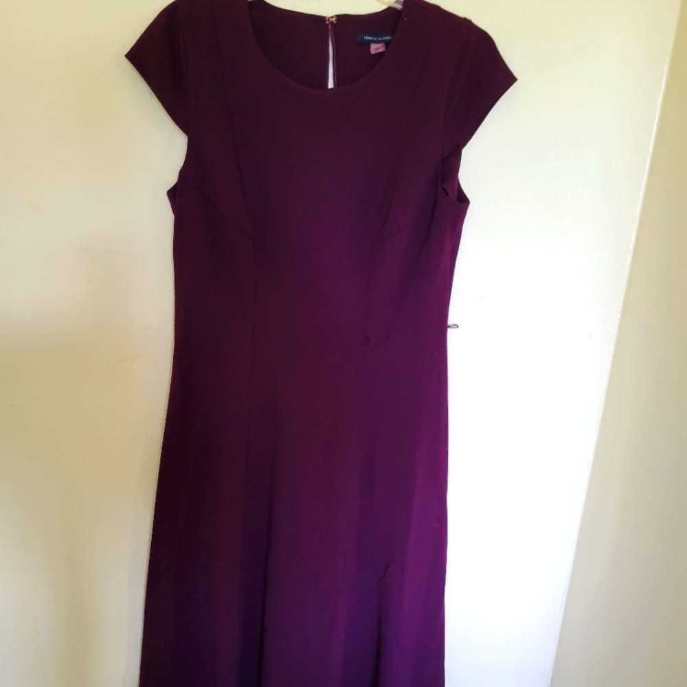 Tommy Hilfiger sheath dress, size 10, egg plant, deep purple